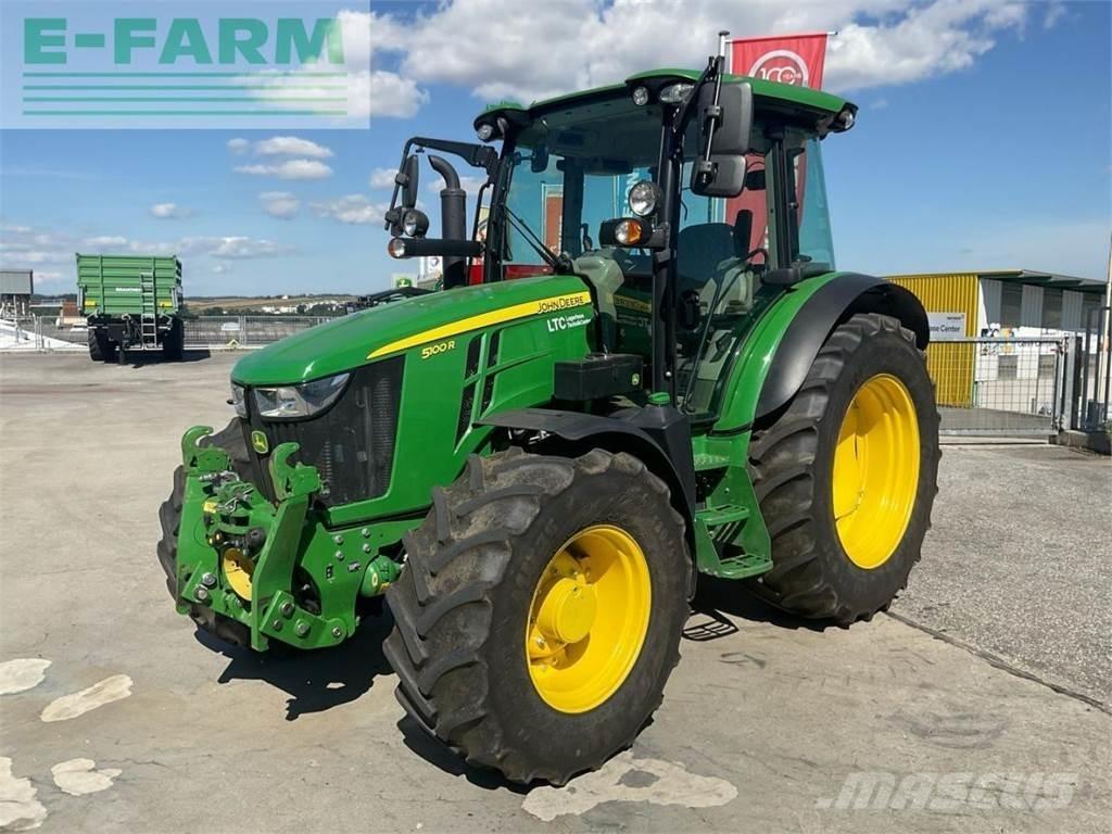John Deere 5100R الجرارات
