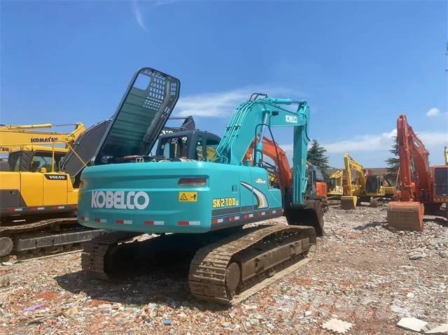 Kobelco SK 210 D حفارات زحافة