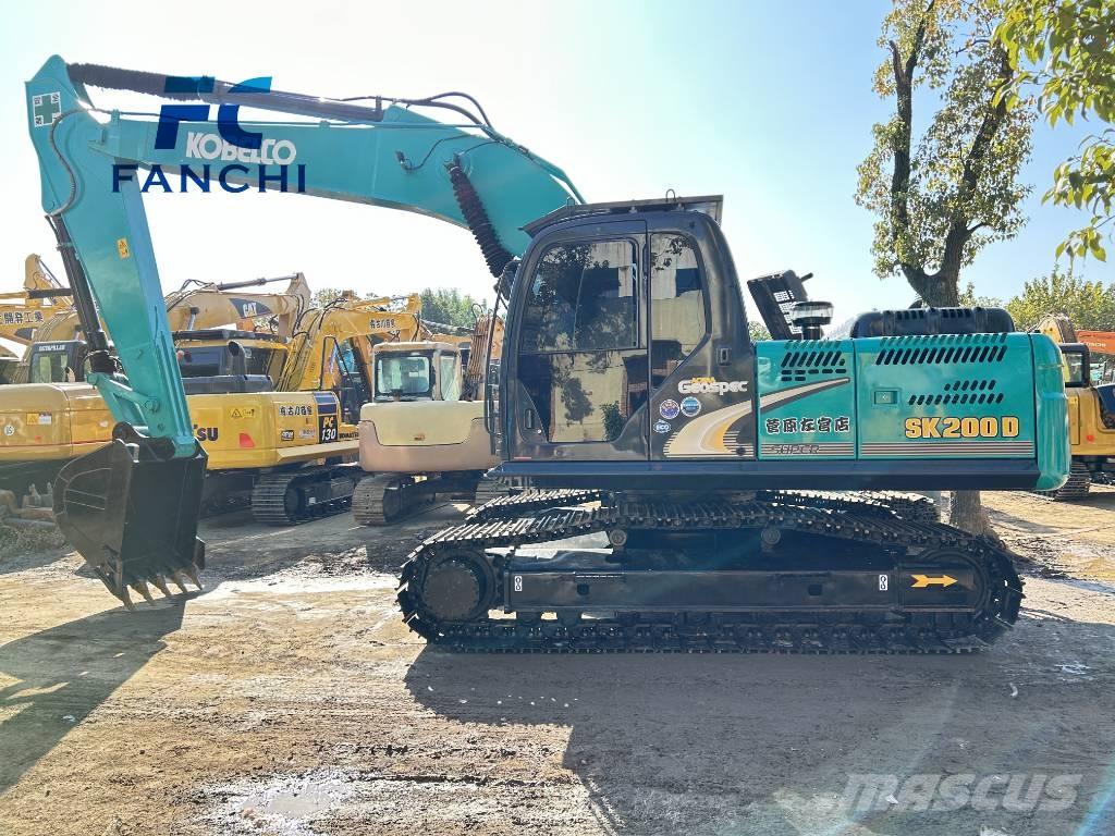 Kobelco SK 200 حفارات زحافة