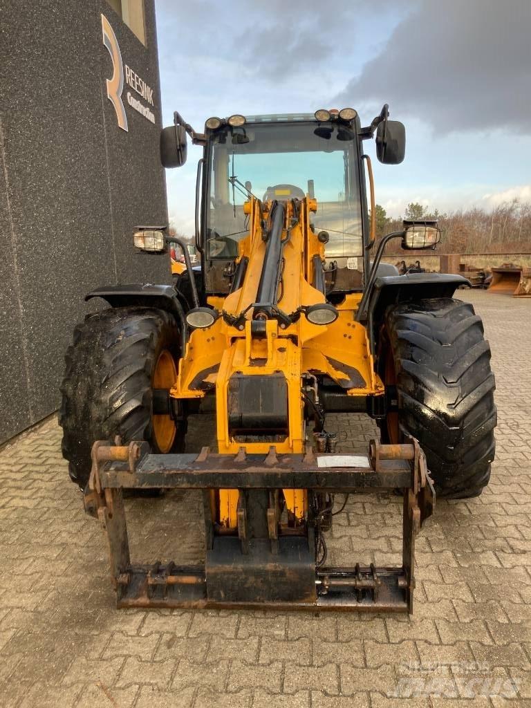JCB TM 310 S معدات مناولة لأغراض الزراعة