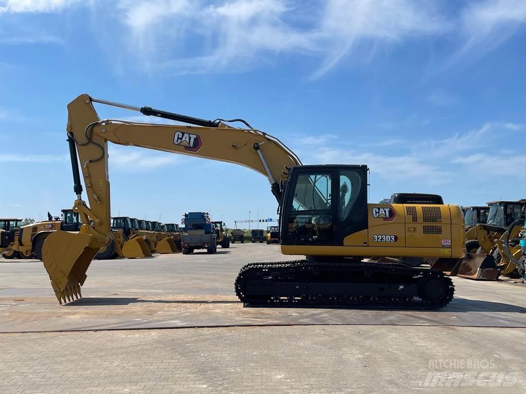CAT 323D3 حفارات خاصة