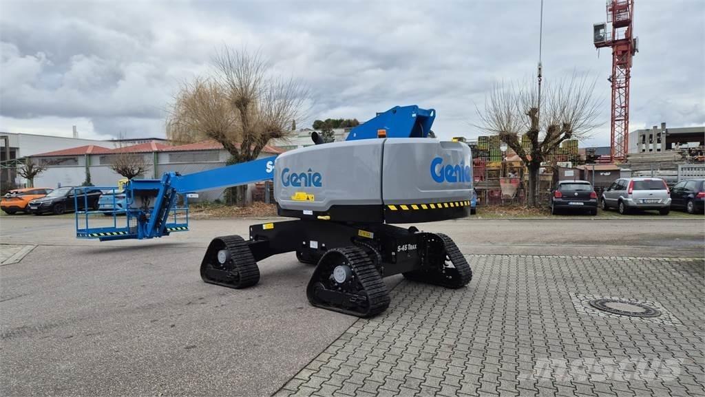 Genie S-45 TraX رافعات سلة مفصلية