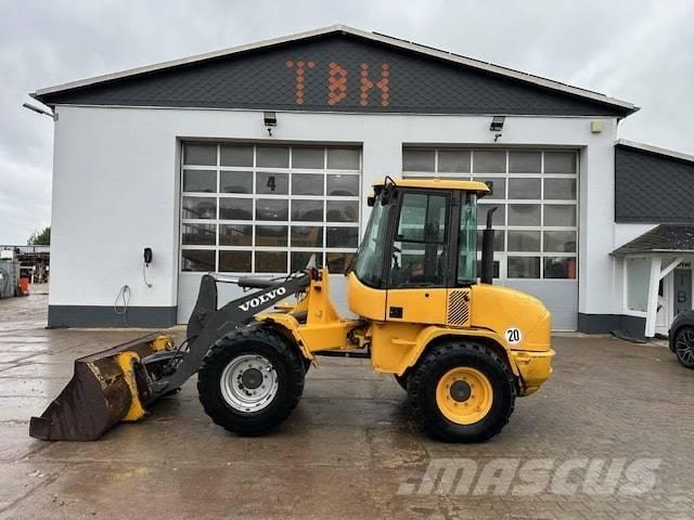Volvo L 35 B لوادر بعجل