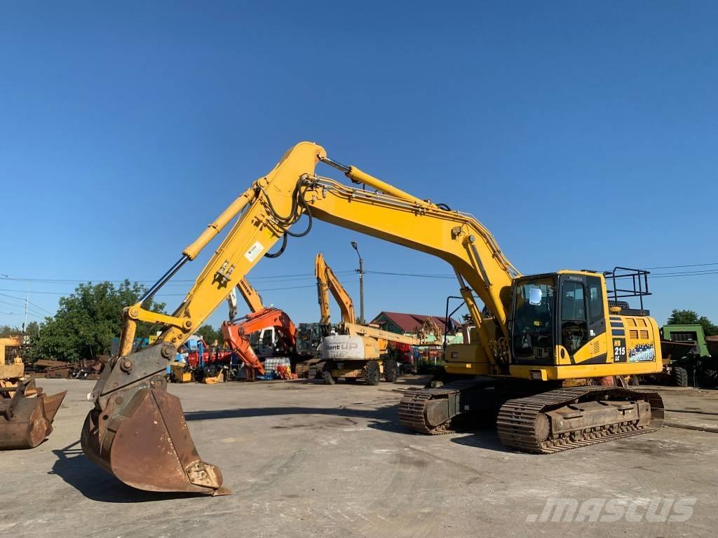 Komatsu HB 215 LC-3 حفارات زحافة