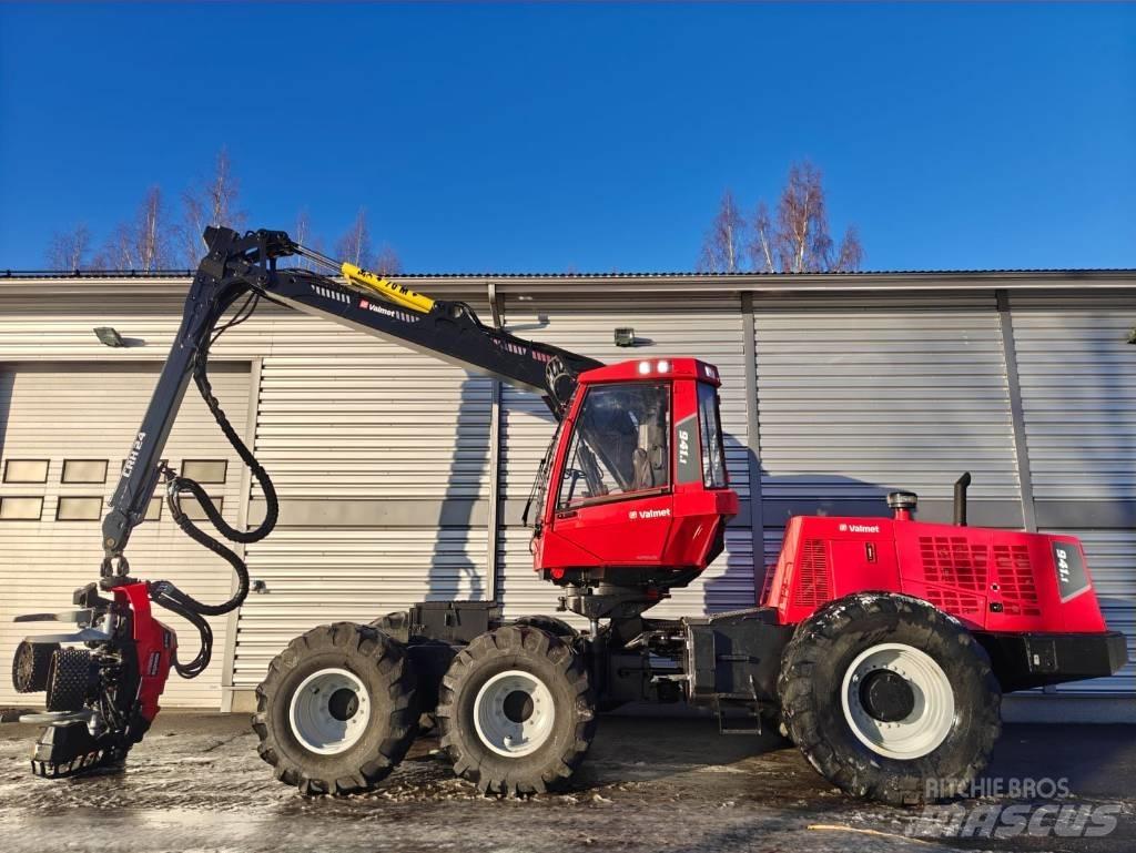 Valmet 941.1 حصادات