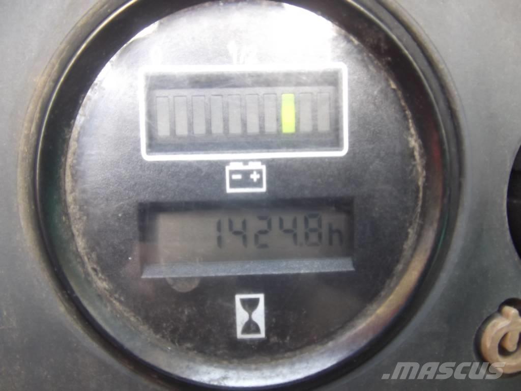 Linde L 12 V-2336 شاحنات مناولة ذاتية الدفع