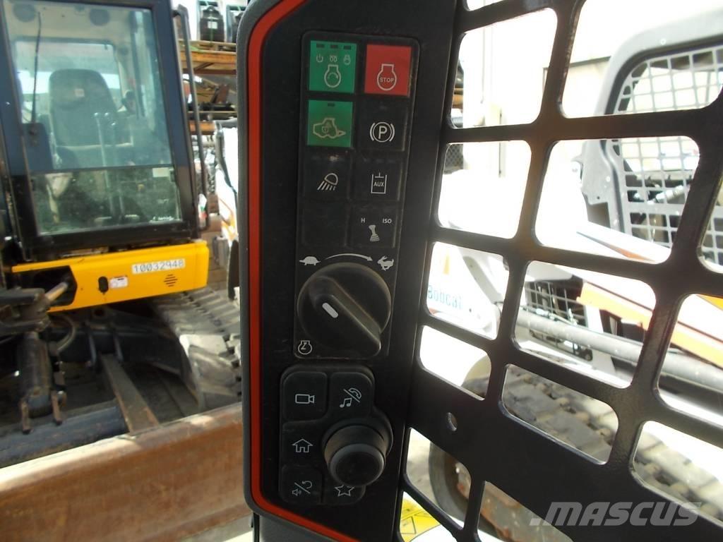 Bobcat T62 لوادر انزلاقية التوجيه