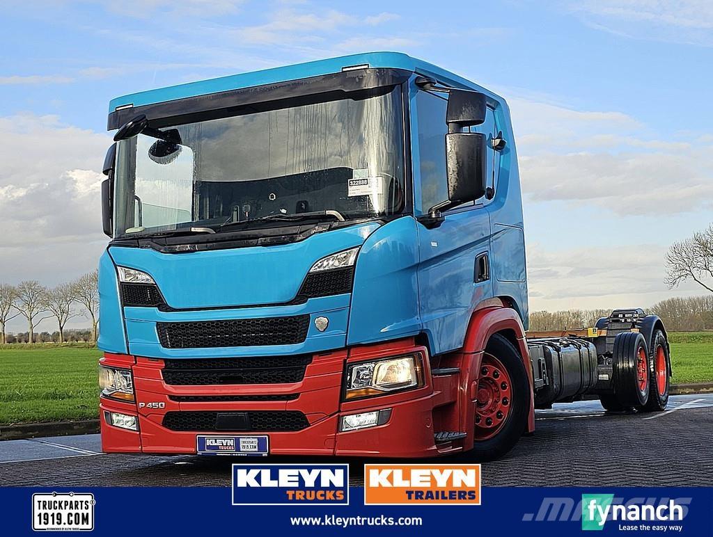 Scania P450 شاحنات بمقصورة وهيكل