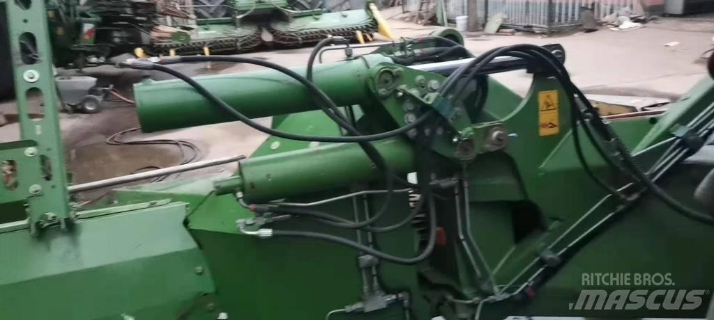 Krone Big X 1100 علافات ذاتية الدفع