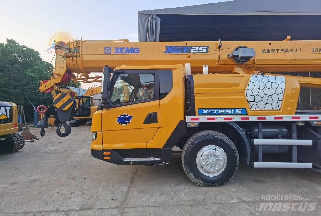 XCMG XCT 25L5 رافعات صالحة لكل أنواع الطرق