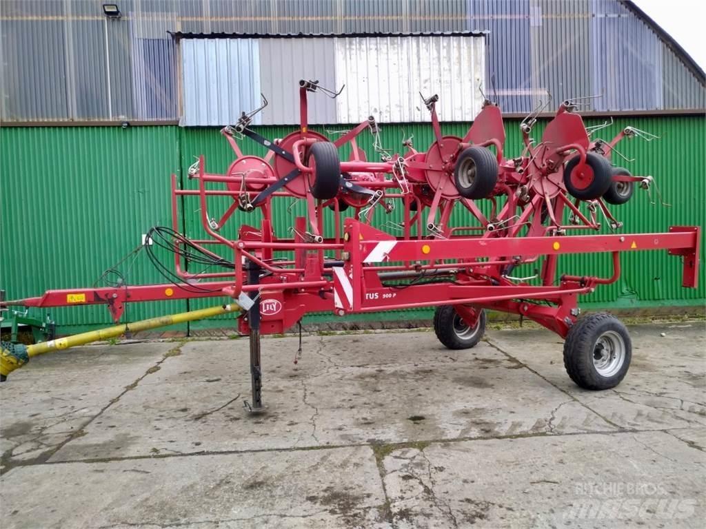 Lely Lotus 900P مكابس وميبسات التبن