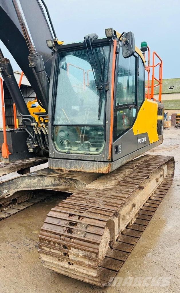 Volvo EC200EL حفارات زحافة