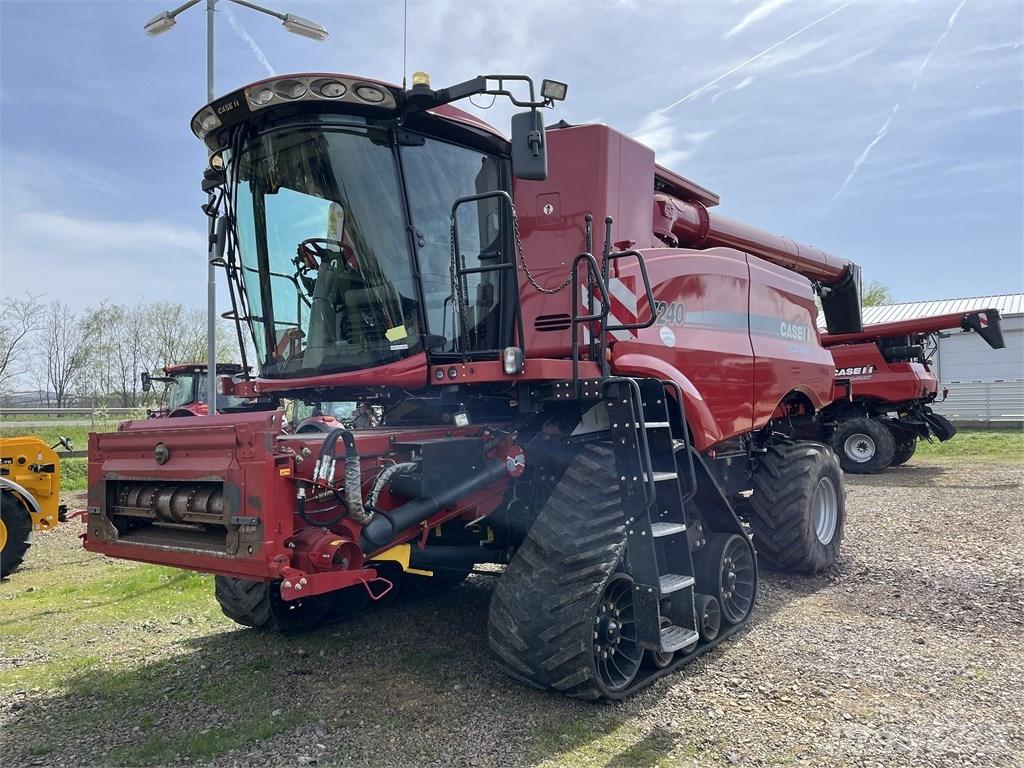 Case IH AF 7240 حصادات