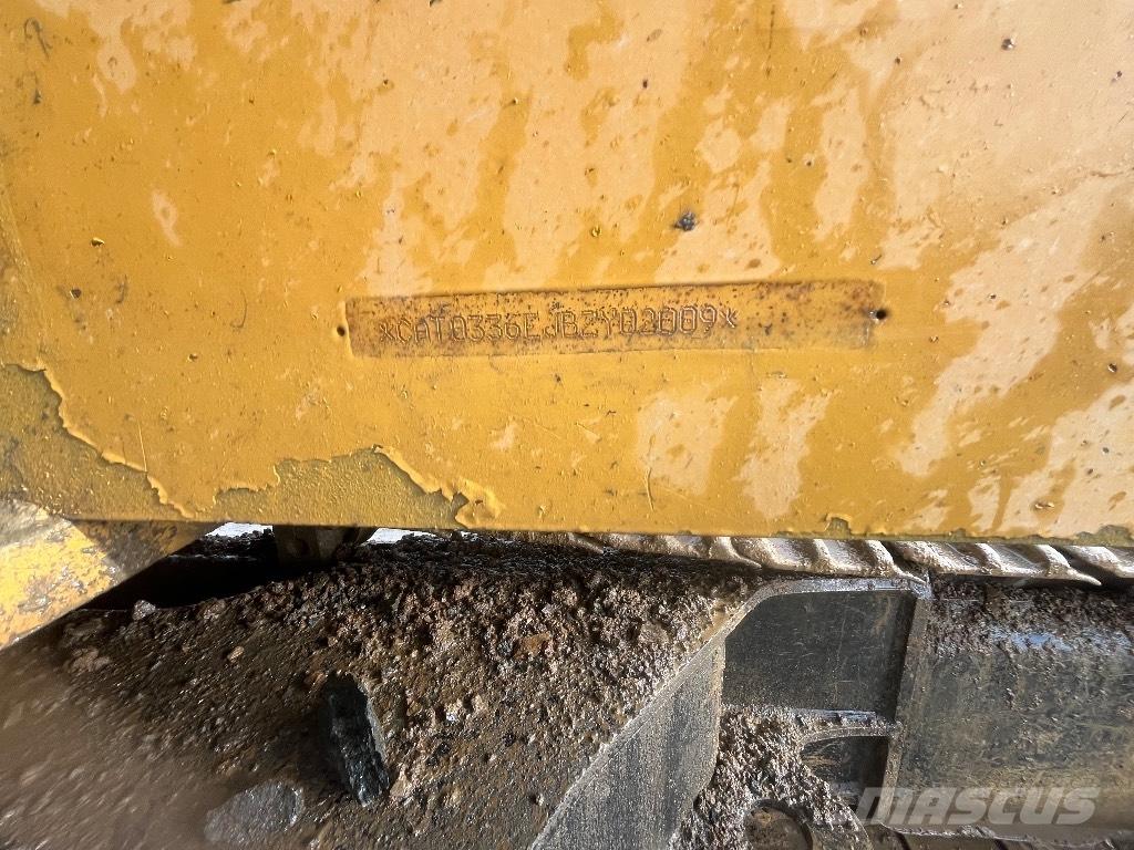 CAT 336 E حفارات زحافة