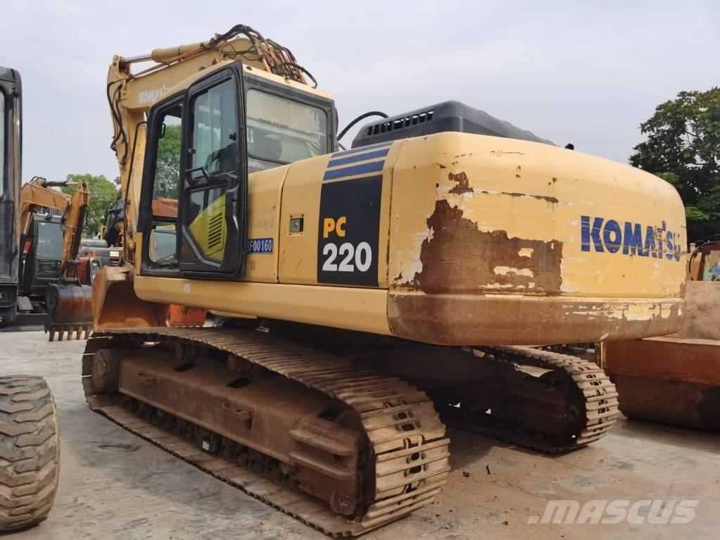 Komatsu PC 220-7 حفارات زحافة