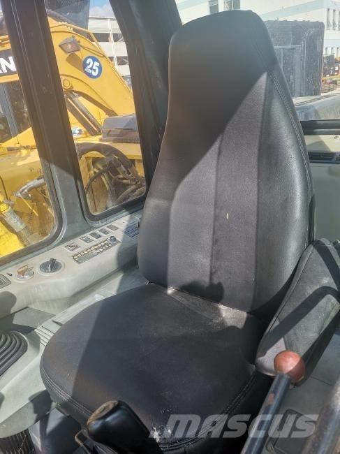 Komatsu PC 120 حفارات صغيرة أقل من 7 طن (حفارات صغيرة)