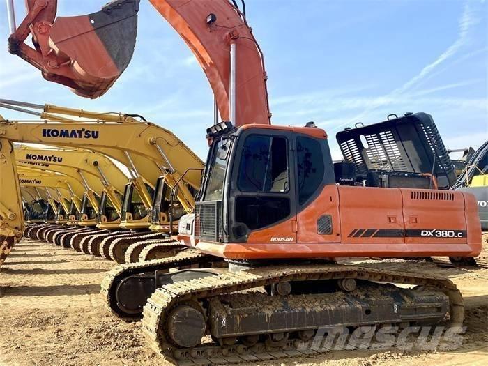 Doosan DX 380 LC حفارات زحافة