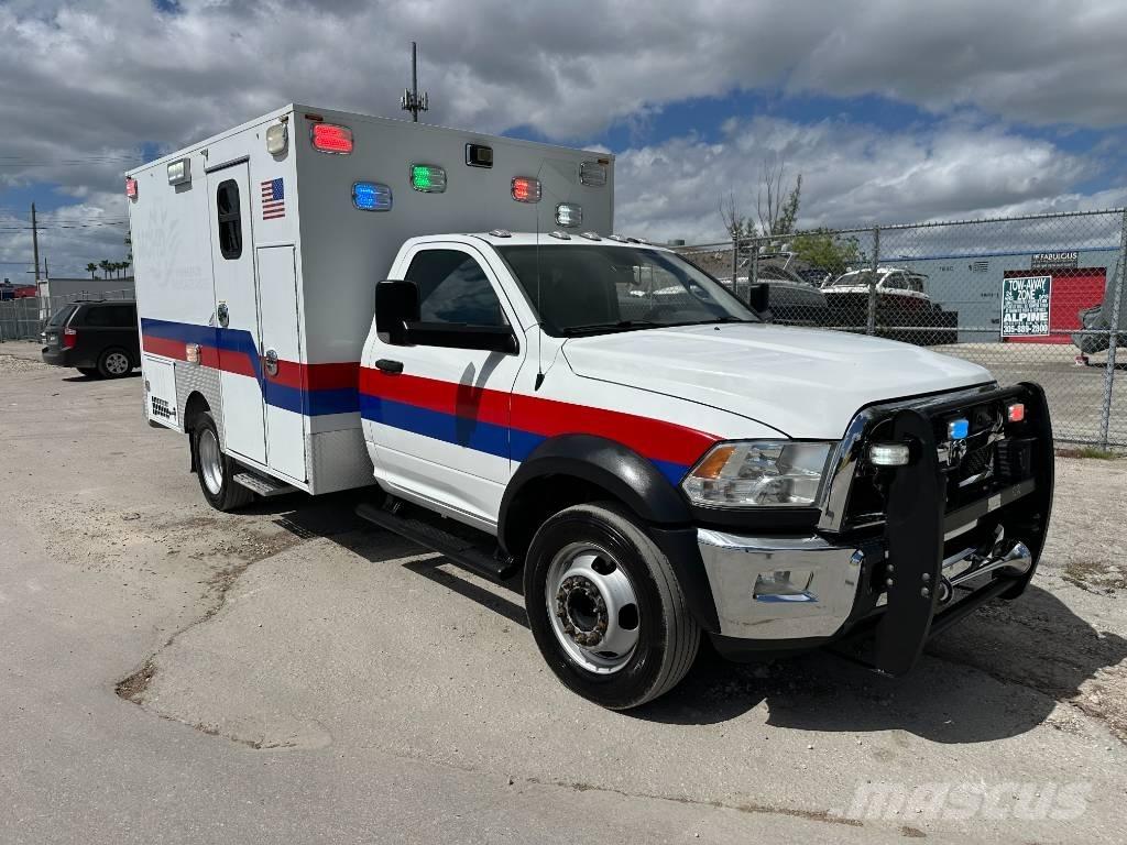 RAM 4500 سيارات إسعاف