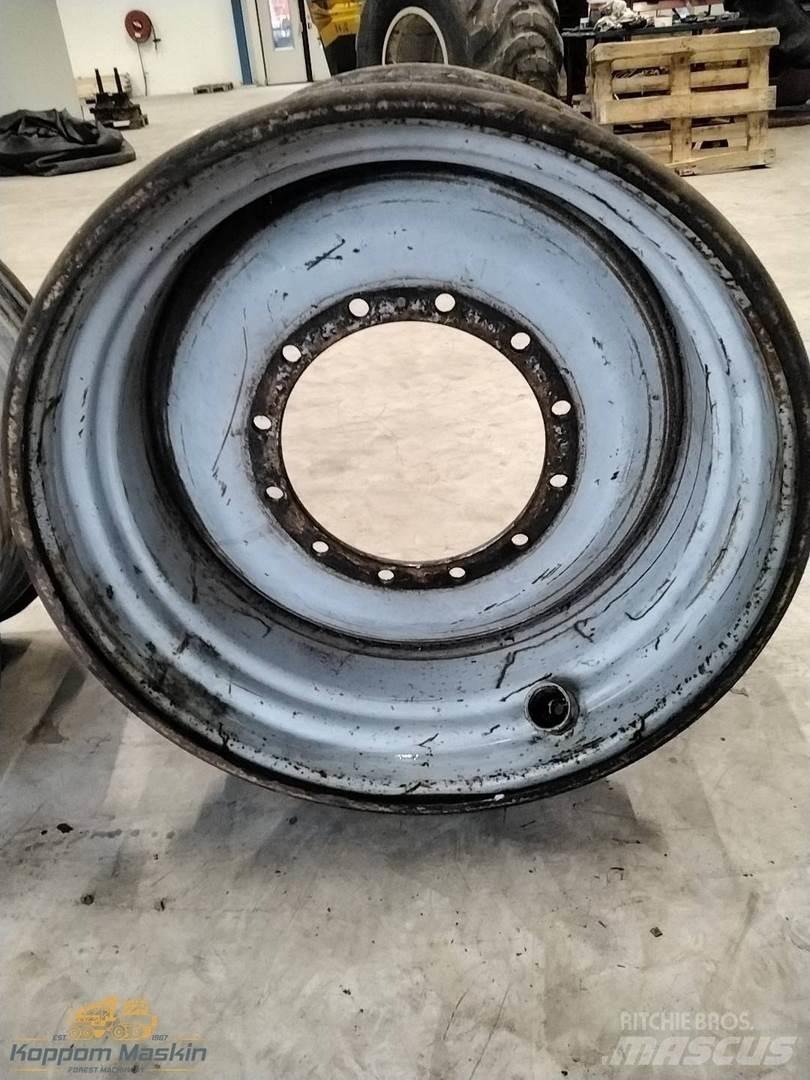 Valmet 901 20x34 الإطارات والعجلات والحافات