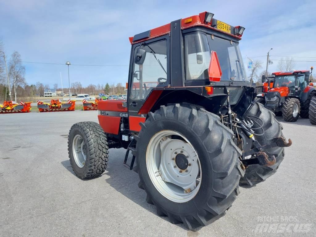 Case IH 845 XL Turbo الجرارات