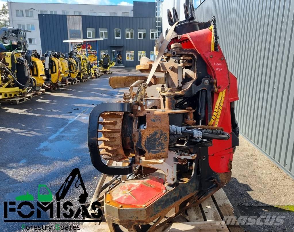 Komatsu C144 رؤوس حصادات