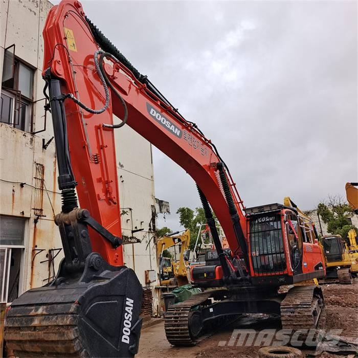 Doosan DX 340 LC حفارات زحافة