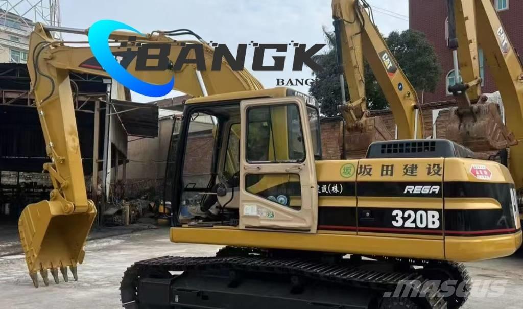 CAT 320 B حفارات زحافة