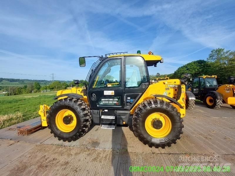 JCB 560-80 مناولات متداخلة