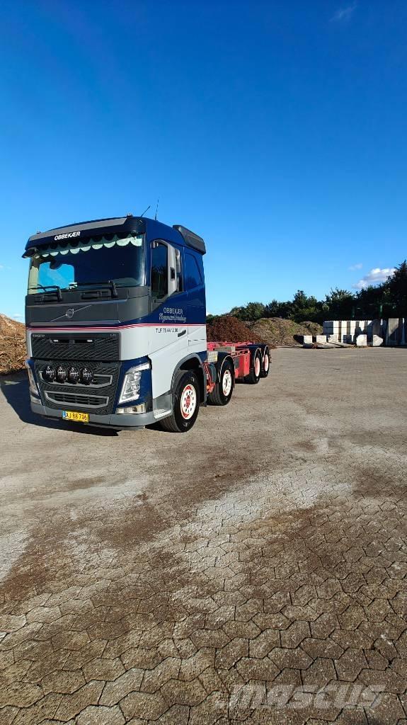 Volvo FH 500 8x4 شاحنات الرافعات الخطافية