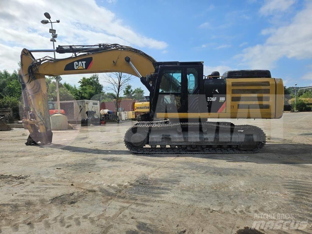 CAT 336 F L حفارات زحافة