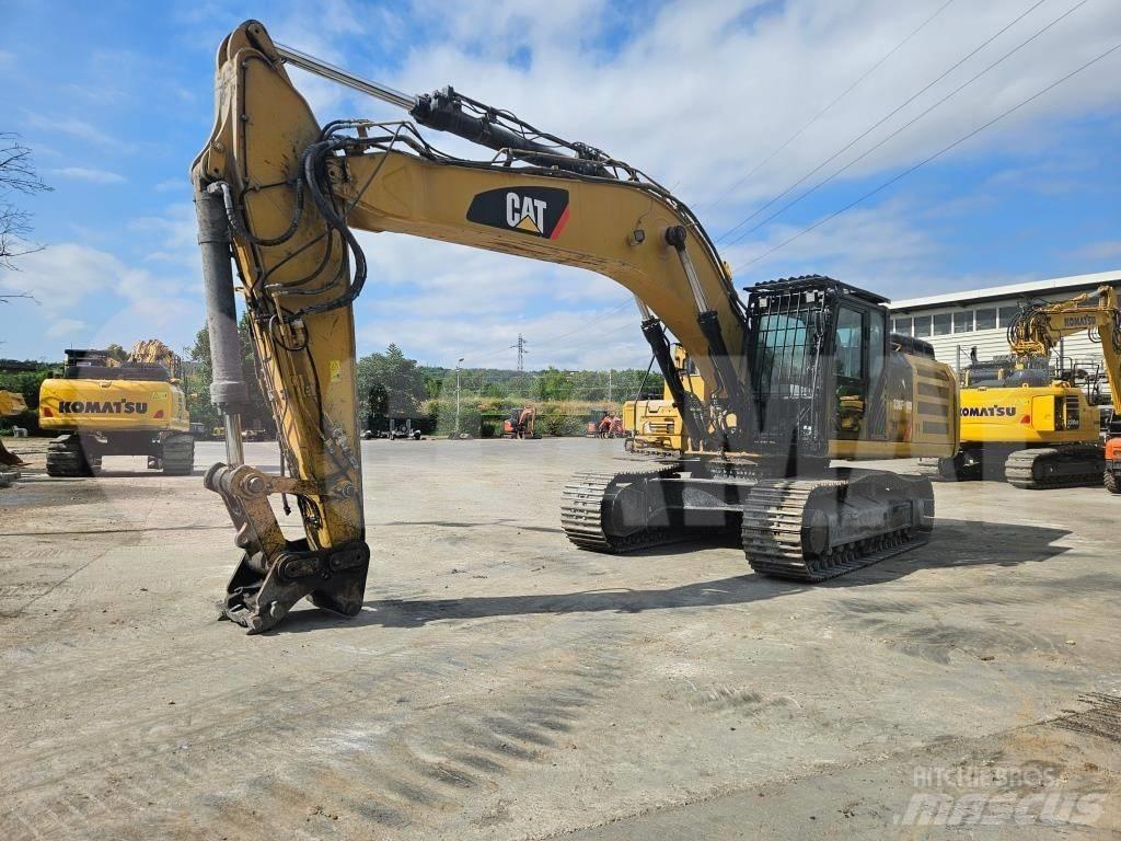CAT 336 F L حفارات زحافة