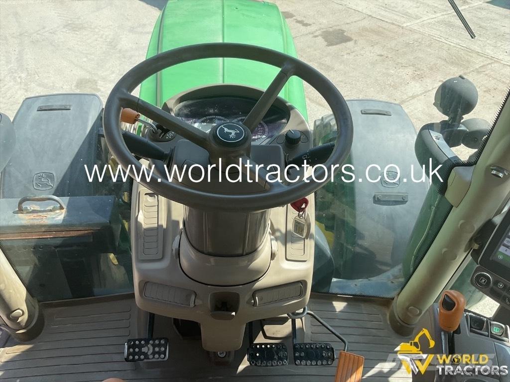 John Deere 6155 R الجرارات