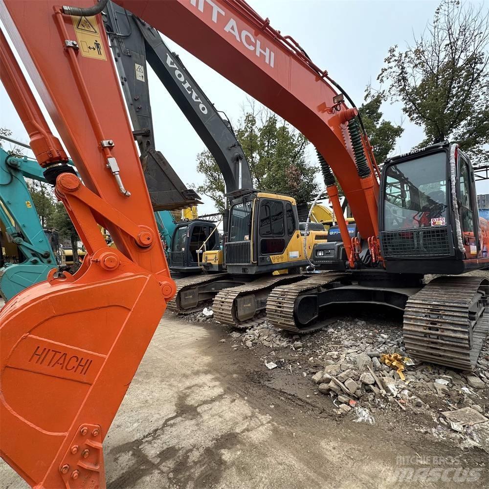 Hitachi ZX 200-3 G حفارات زحافة