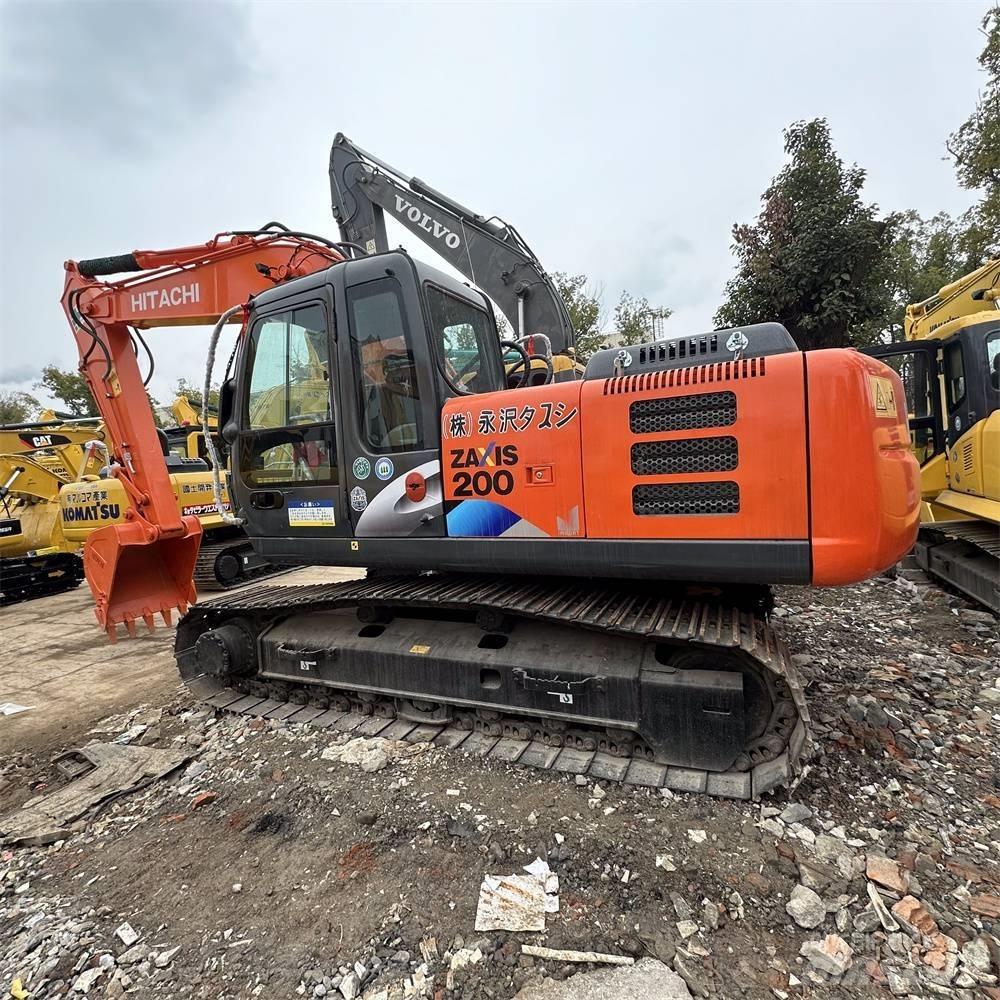 Hitachi ZX 200-3 G حفارات زحافة