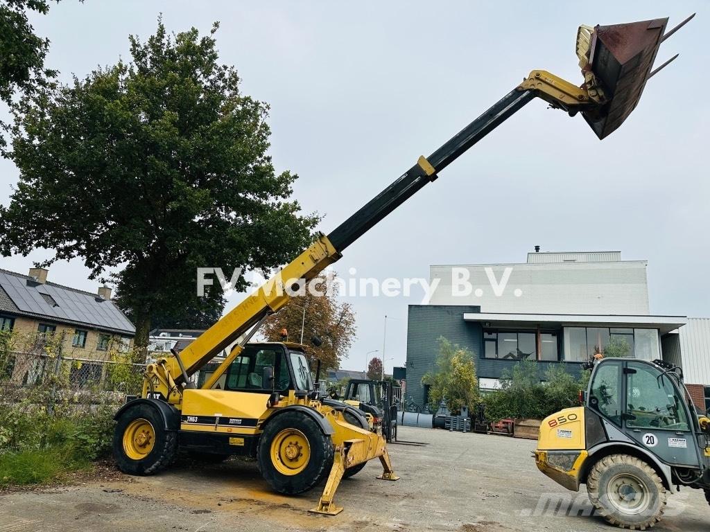 CAT TH 63 مناولات متداخلة