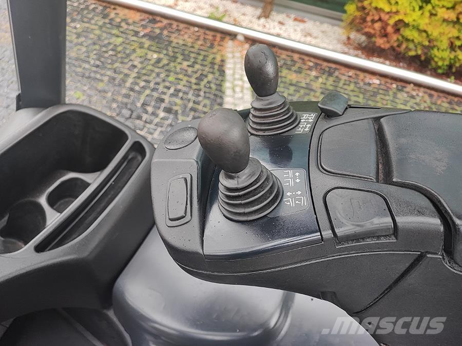 Linde E16-02 شاحنات ذات رافعات شوكية تعمل بالكهرباء