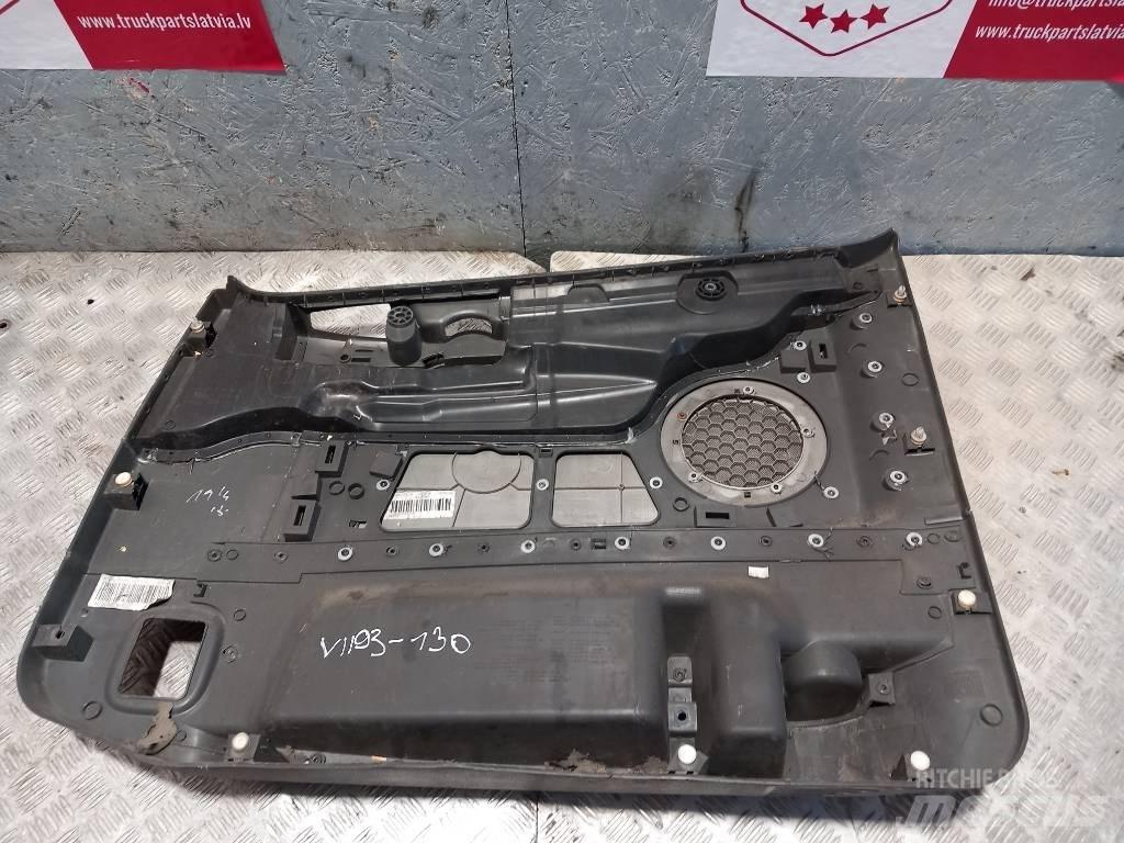 Volvo FH 12    20584944 كابينة والداخلية
