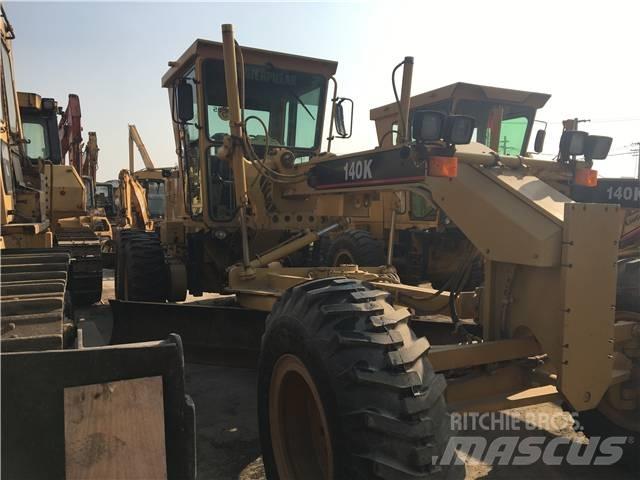 CAT 140K معدات تمهيد الطرق