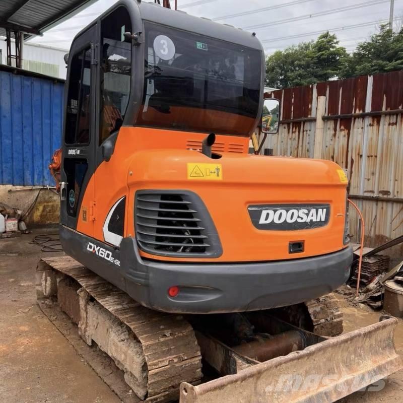 Doosan 60-9c حفارات زحافة
