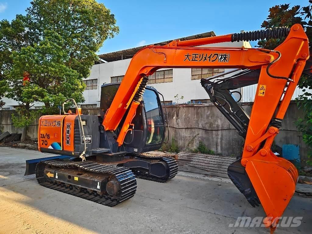 Hitachi ZX 70 حفارات وسط 7 طن - 12 طن