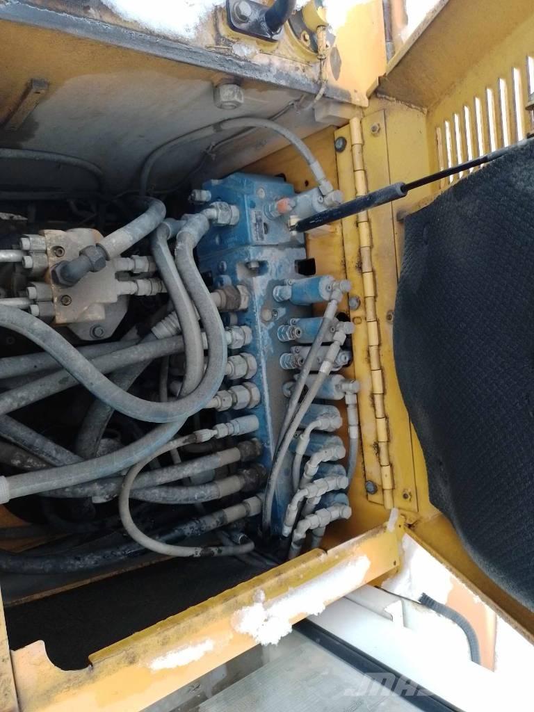 Liebherr A 308 حفارات بعجل