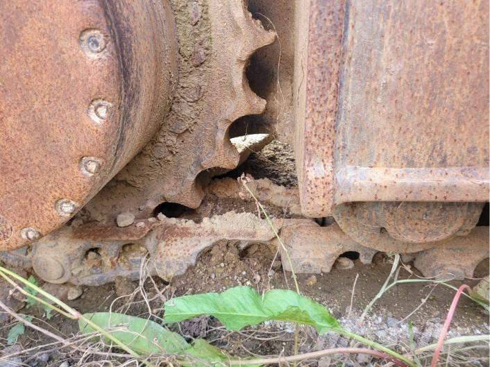 Hyundai Robex 300 LC حفارات زحافة