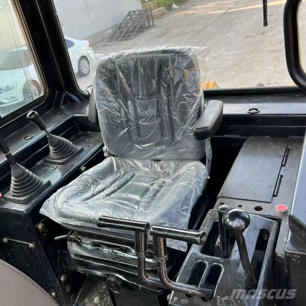 CAT D 7 G معدات تمهيد الطرق