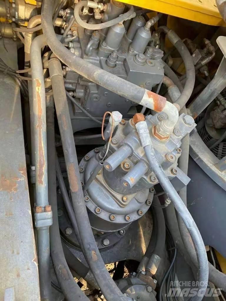 Volvo EC 360 B LC حفارات زحافة