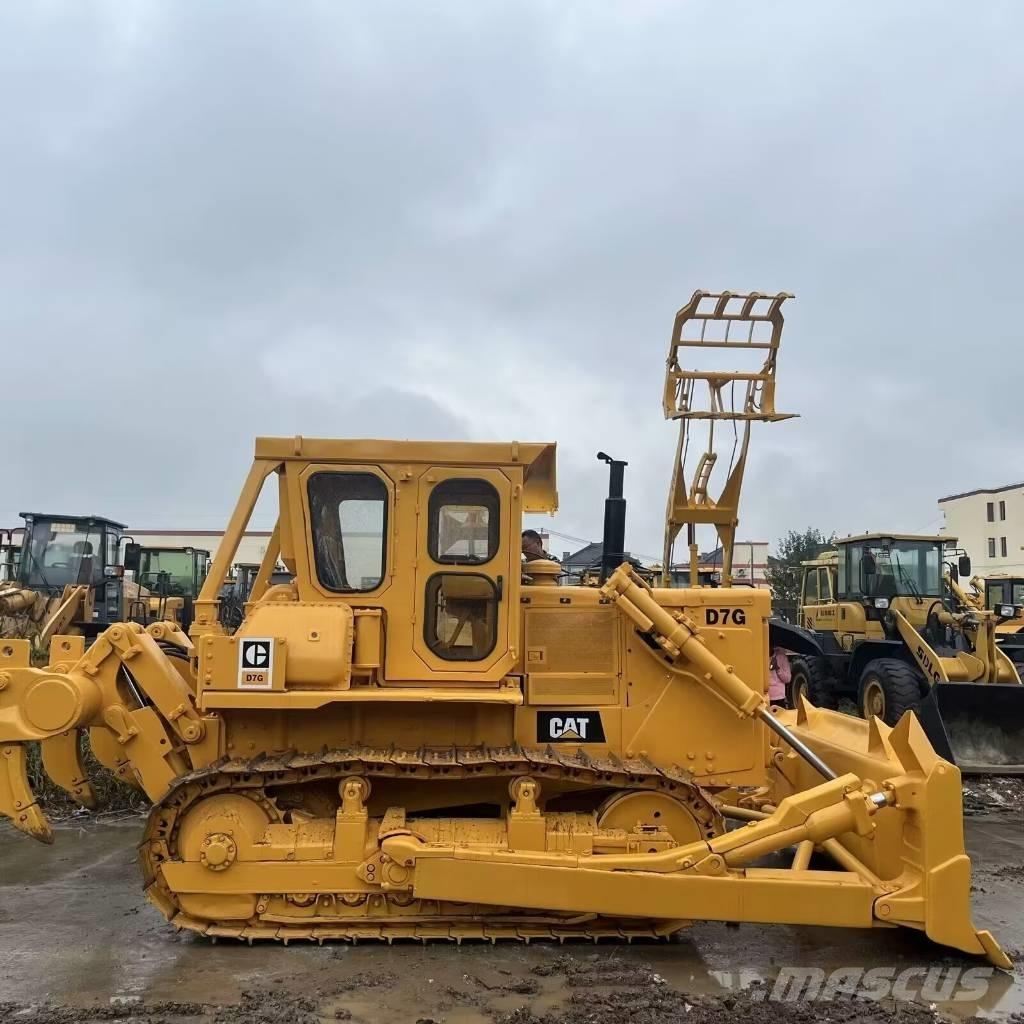 CAT D 7 G معدات تمهيد الطرق