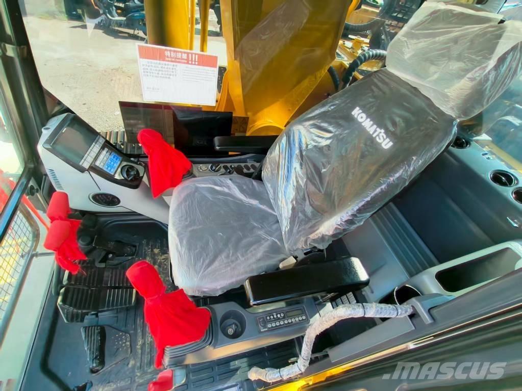 Komatsu PC 220-8 حفارات زحافة