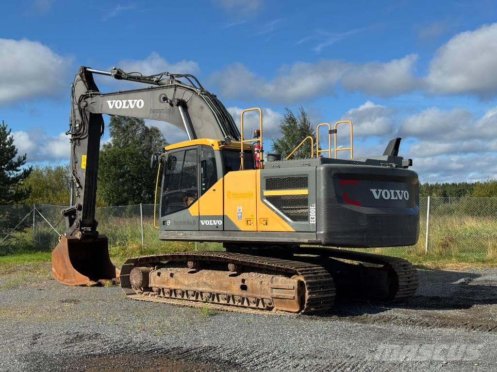 Volvo EC 300 E حفارات زحافة