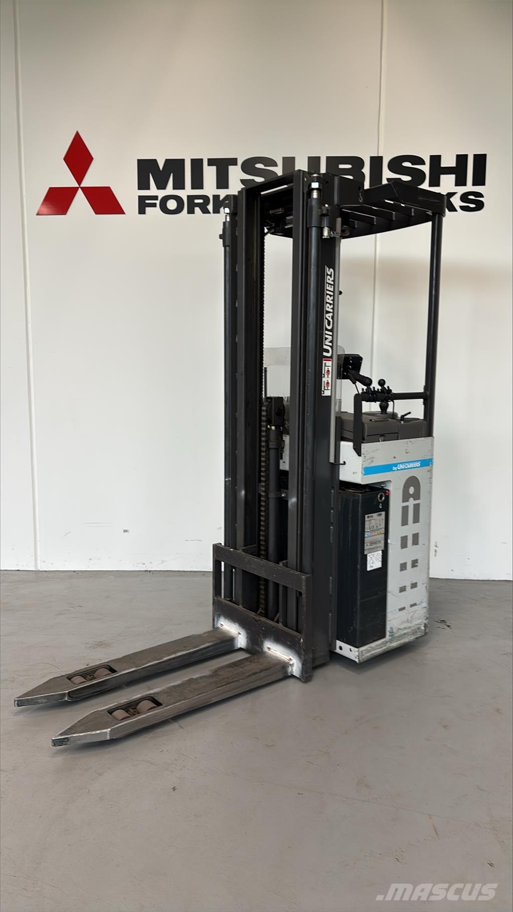 Atlet A160 شاحنات مناولة ذاتية الدفع