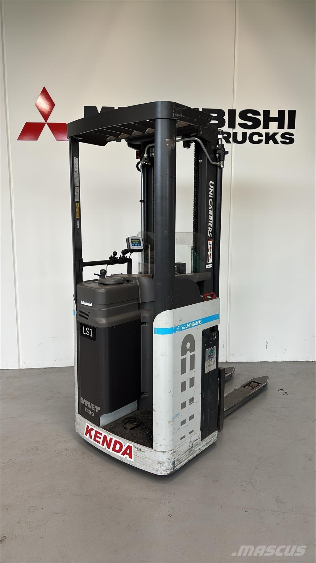 Atlet A160 شاحنات مناولة ذاتية الدفع