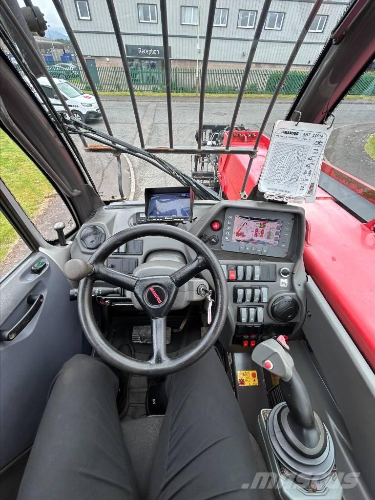 Manitou MRT 2550 مناولات متداخلة
